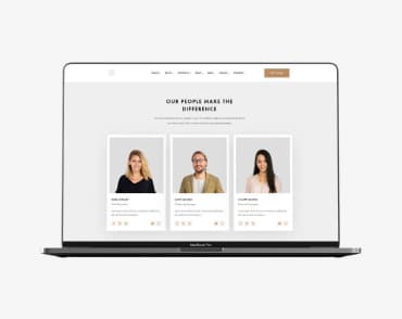 Веб-сайт на экране ноутбука